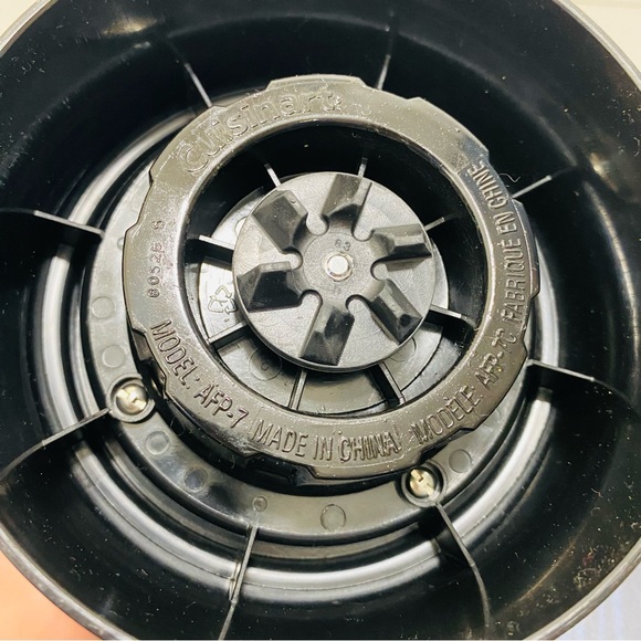 Cuisinart Food Processor Attachment AFP-7 Accessories For Replacement Parts Only - Picture 13 of 14